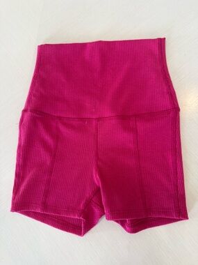 Girls' High-Waist Ribbed Shorts in Fuchsia